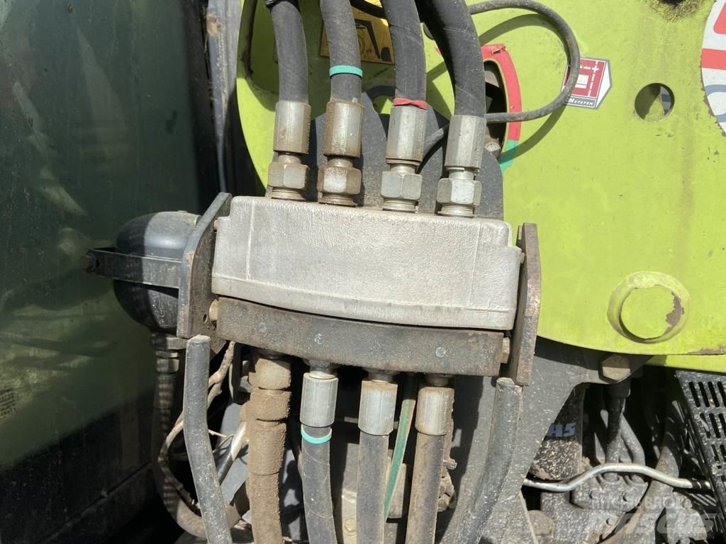CLAAS ARION 420 Traktorit