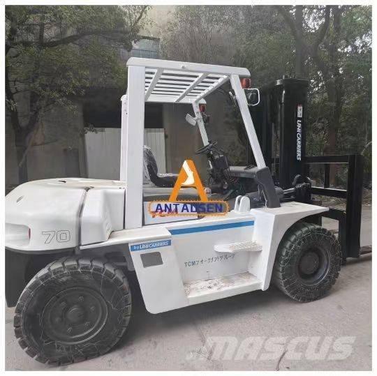 TCM FD 70 Z8 Dieseltrukit