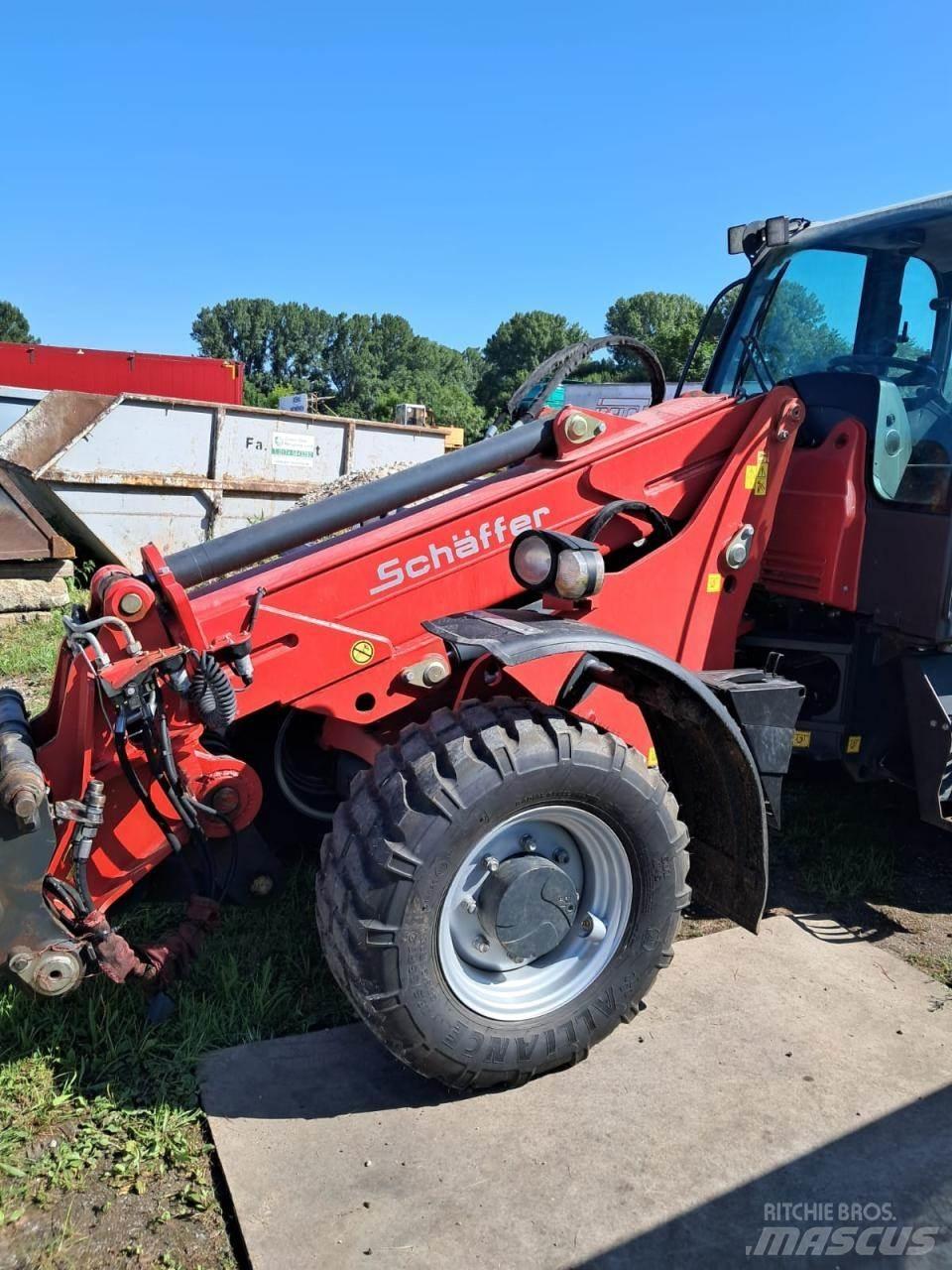 Schäffer 6680 T Pienkuormaajat