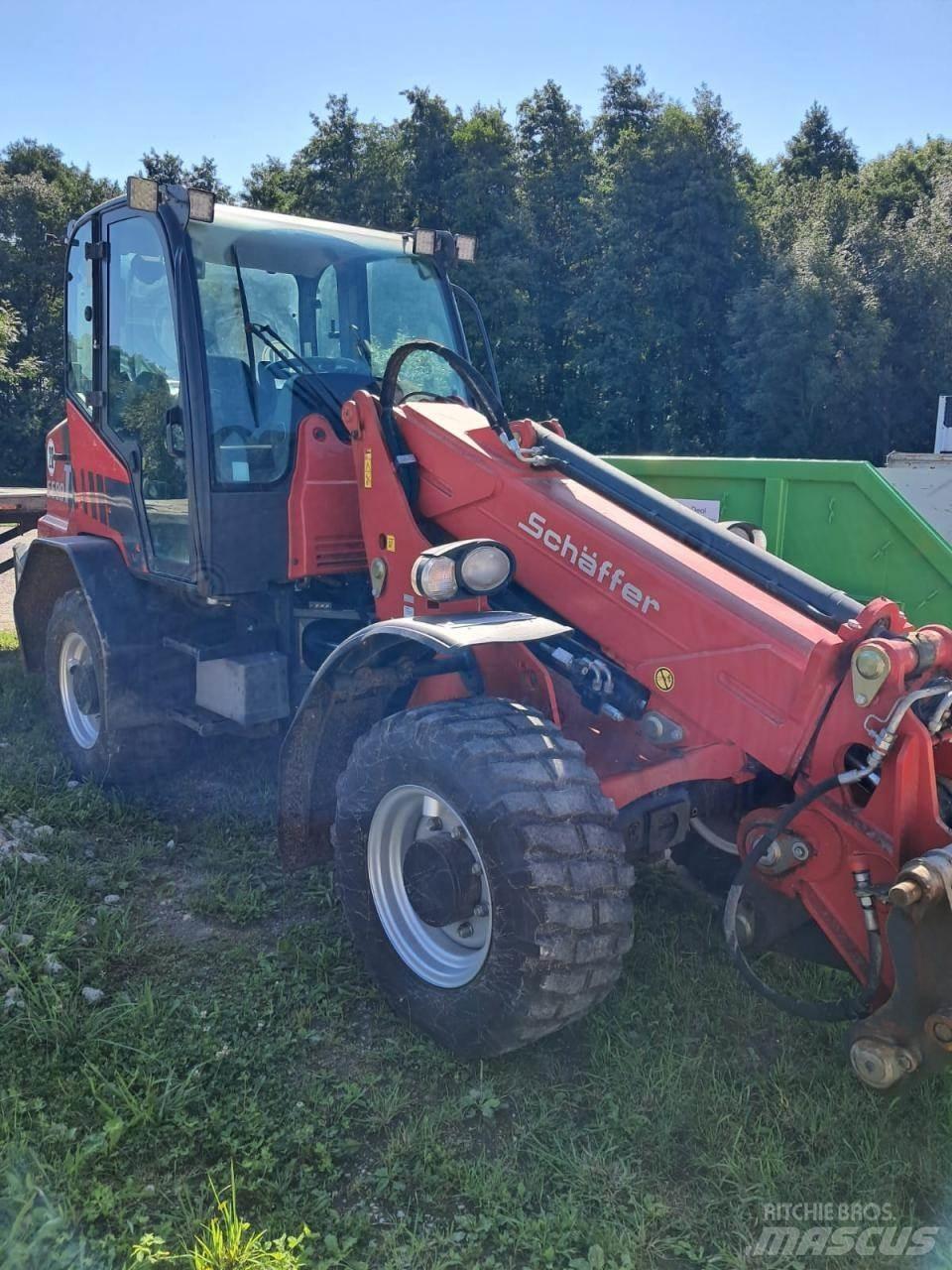 Schäffer 6680 T Pienkuormaajat
