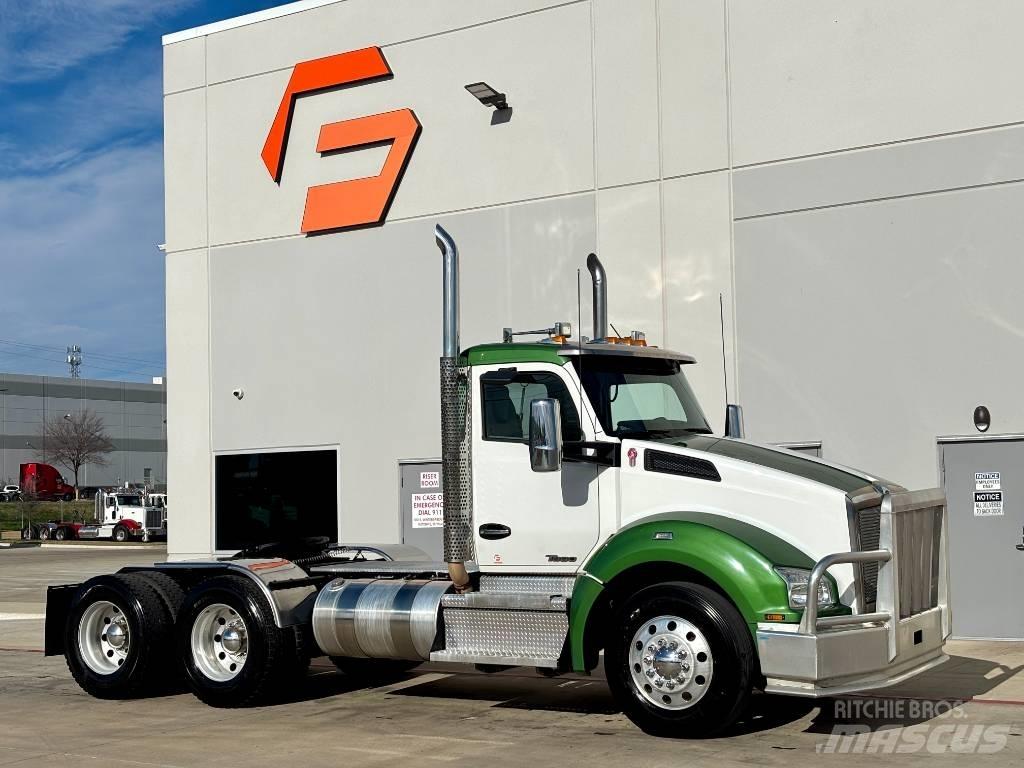 Kenworth T880 Vetopöytäautot