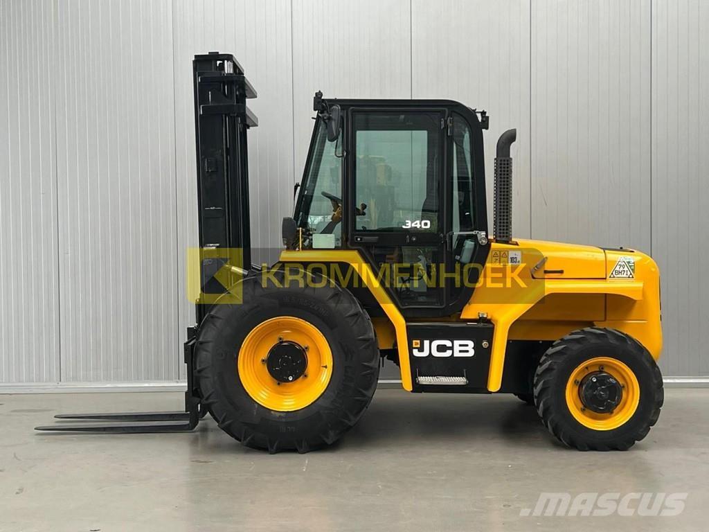 JCB 940 Maastotrukit