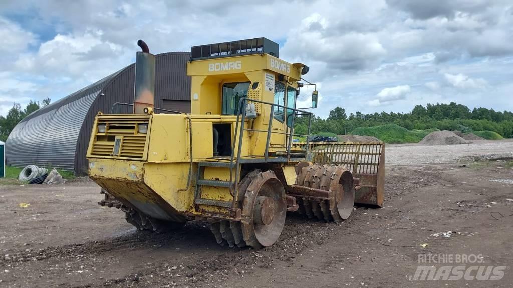 Bomag BC 571 RB Kaatopaikkajyrät