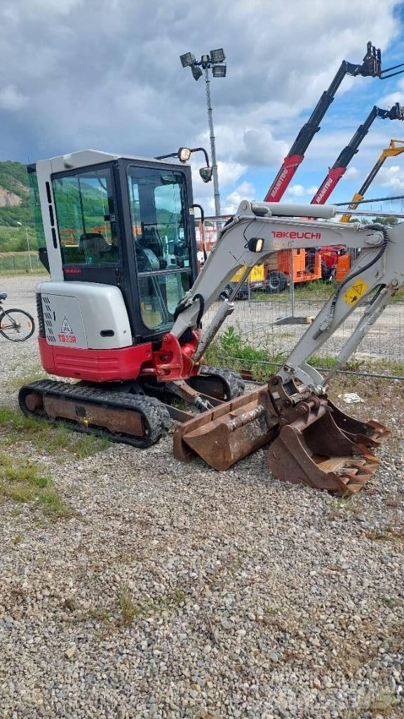 Takeuchi TB 23 R Minikaivukoneet < 7t