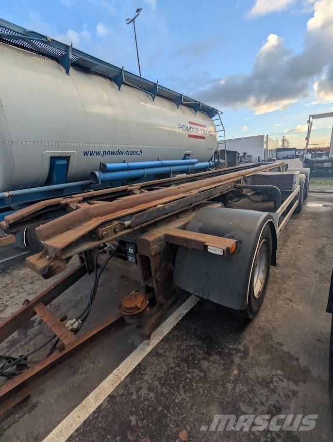 AM VKP-1+2-30 Vaihtolavaperävaunut