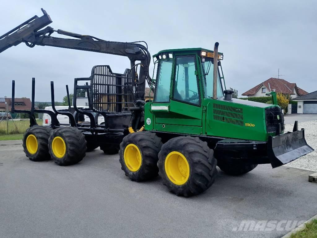 John Deere 1110 D Kuormatraktorit