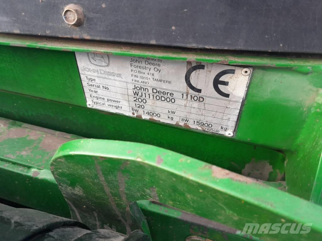John Deere 1110 D Kuormatraktorit
