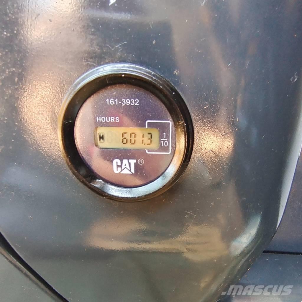 CAT 324 D L Telakaivukoneet