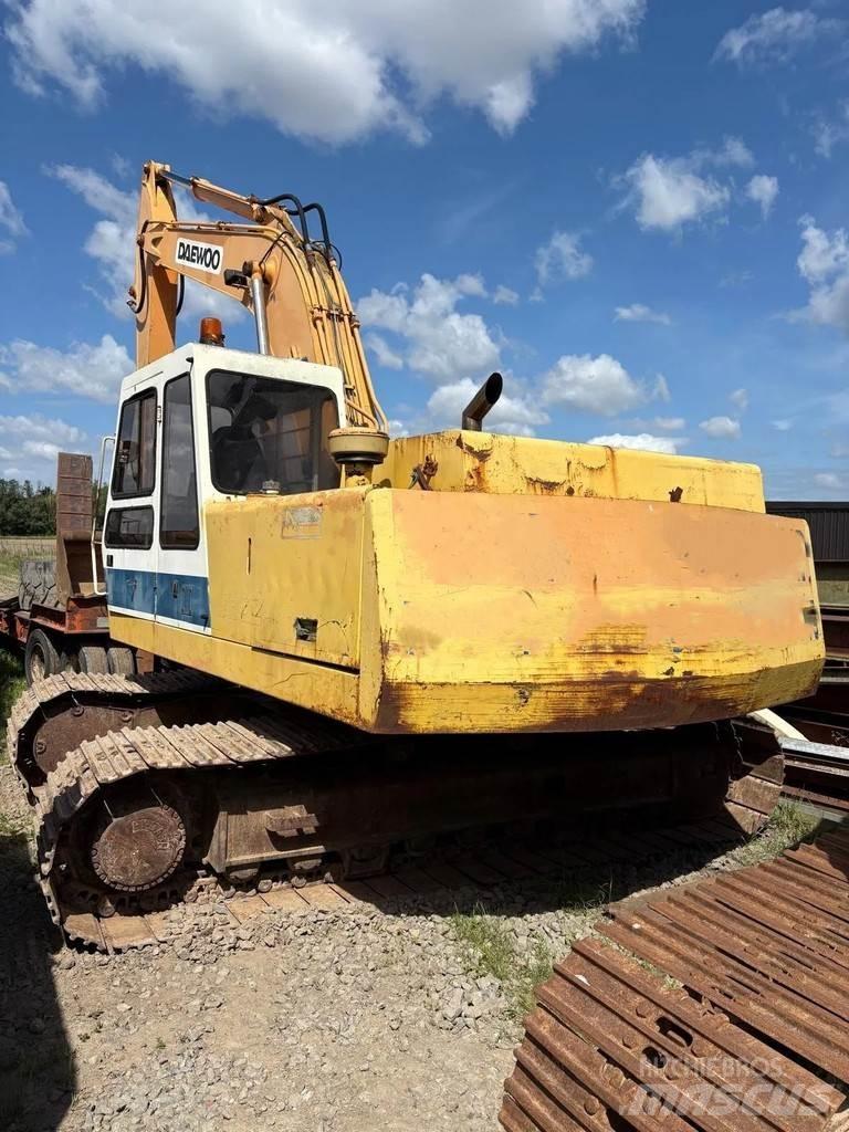 Daewoo DH 220LC Telakaivukoneet
