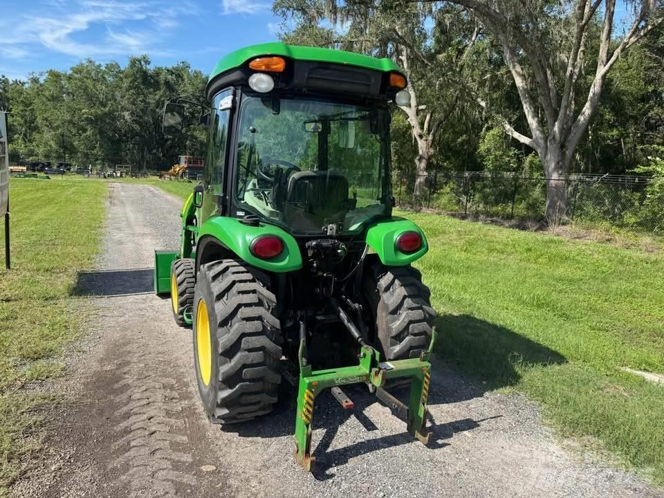 John Deere 3520 Traktorit