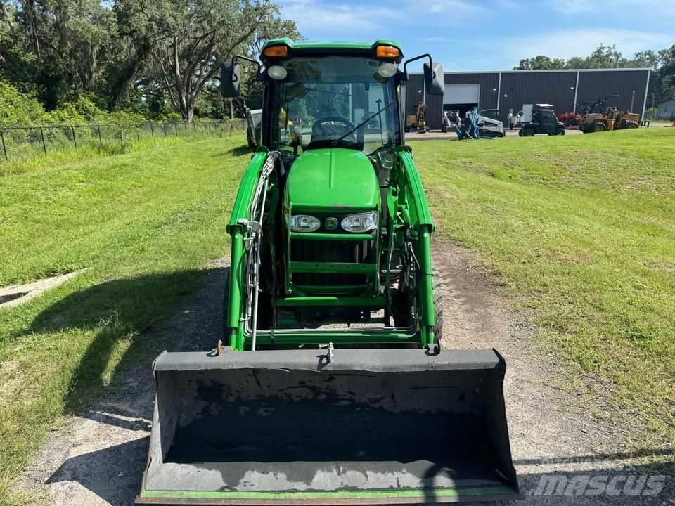 John Deere 3520 Traktorit