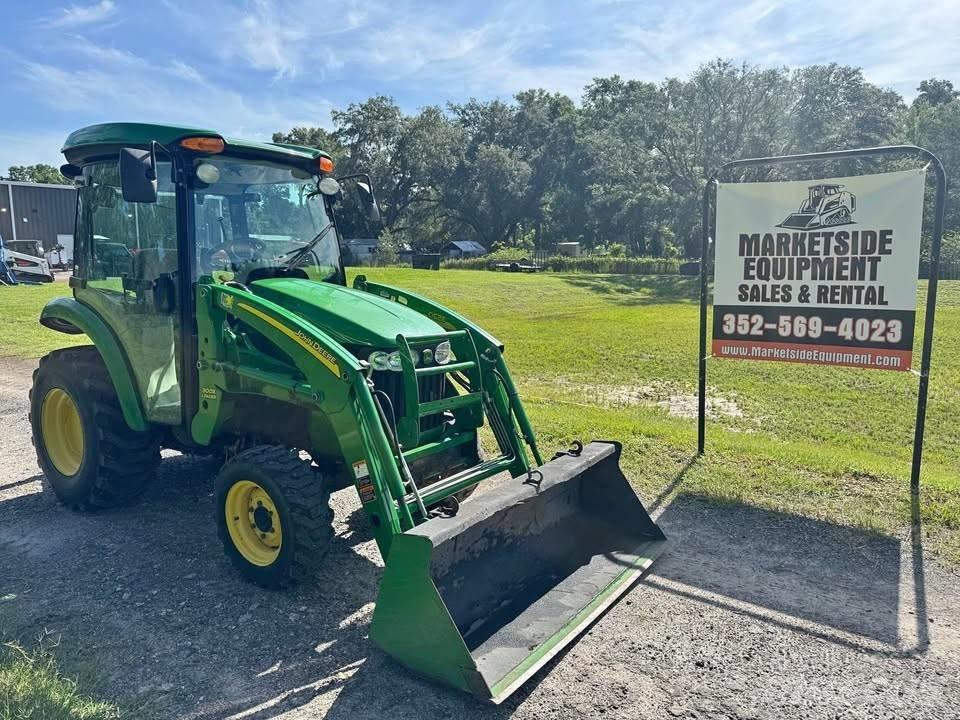 John Deere 3520 Traktorit