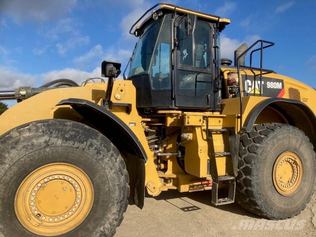 CAT 980M Pyöräkuormaajat