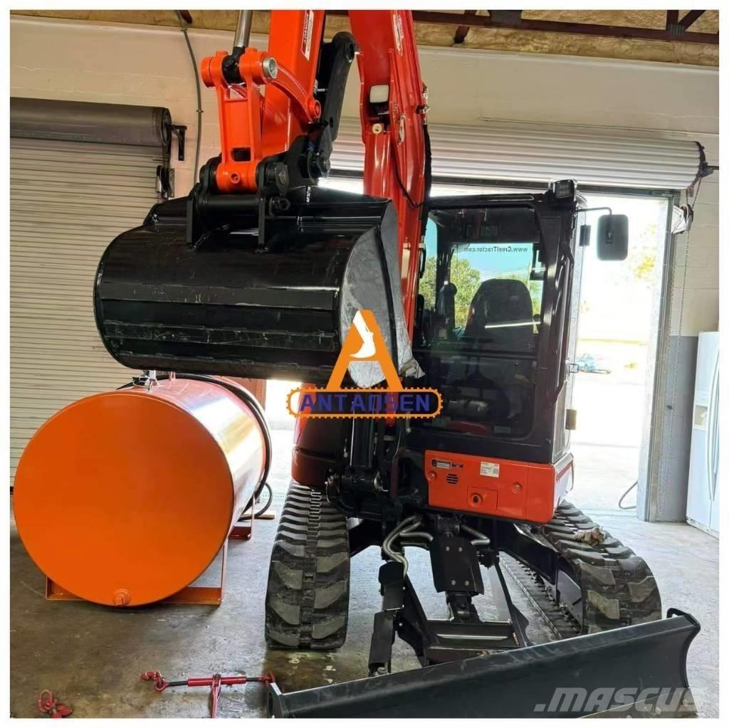 Kubota U55-5 Minikaivukoneet < 7t