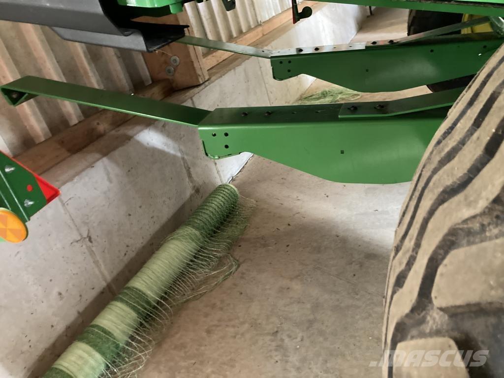 John Deere V461M Pyöröpaalaimet