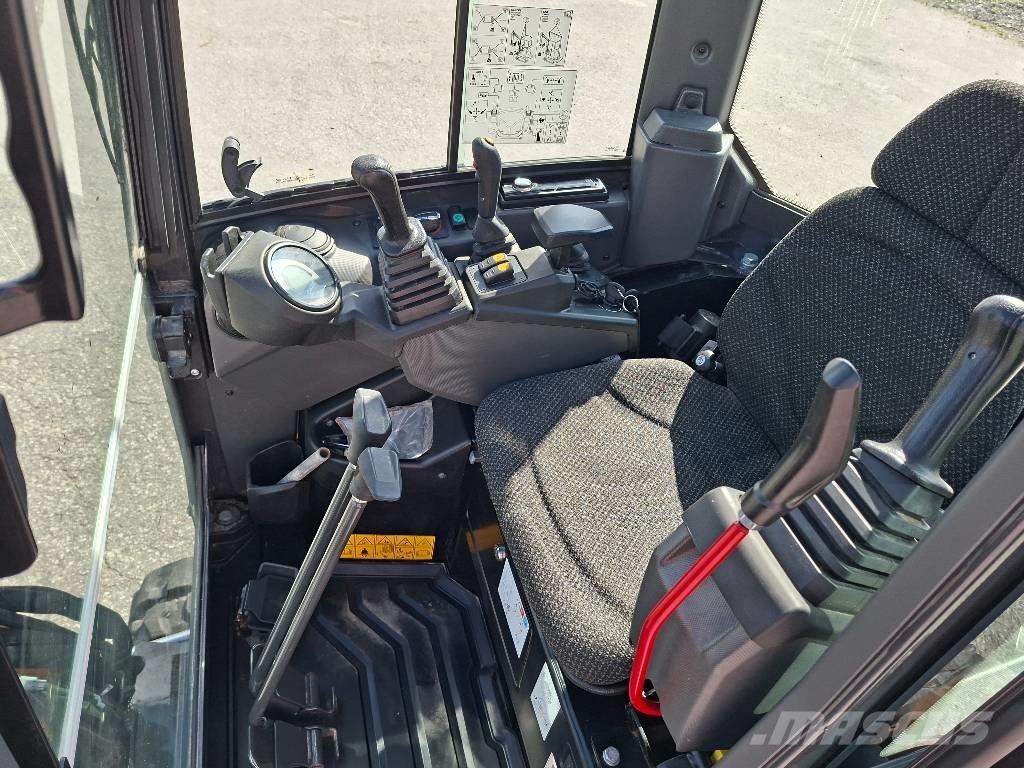 CASE CX 17 D Minikaivukoneet < 7t
