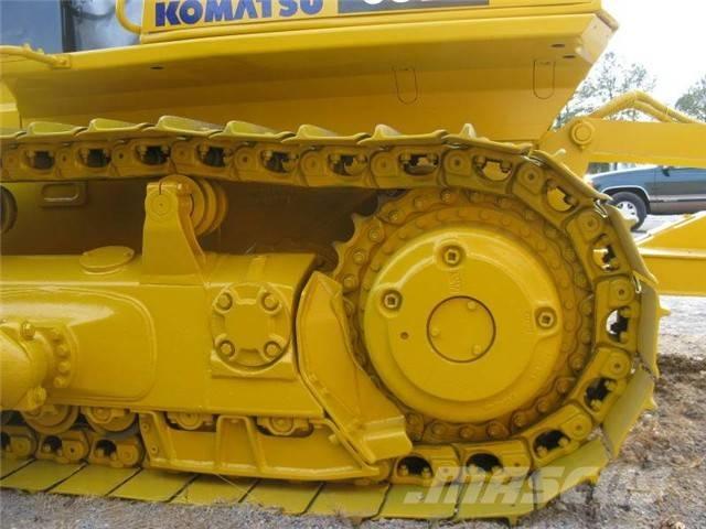 Komatsu D 65 EX Telaketjupuskutraktorit