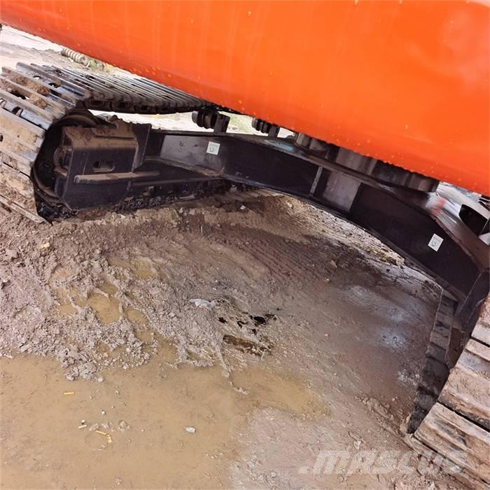 Doosan DX 340 LC Telakaivukoneet