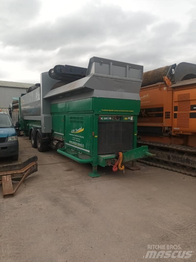 Komptech Cribus 3800 Mobiiliseulat