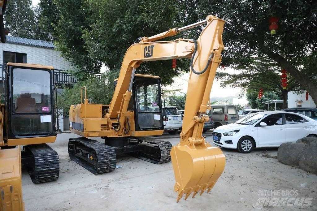 CAT E 70 B Minikaivukoneet < 7t