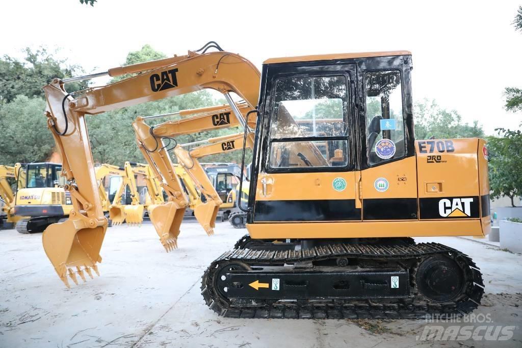 CAT E 70 B Minikaivukoneet < 7t