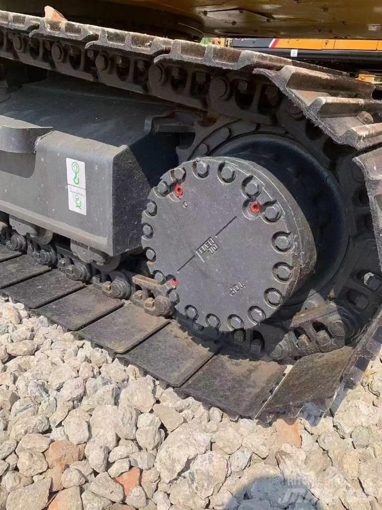 Komatsu PC 210 LC Telakaivukoneet