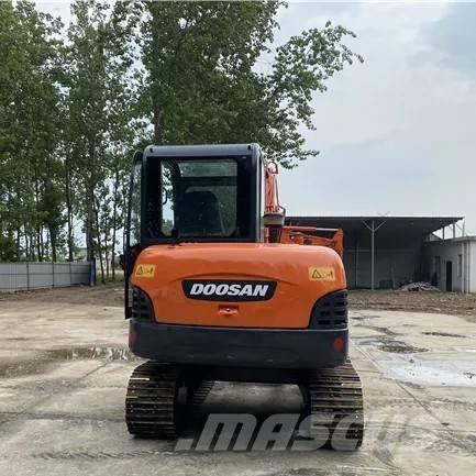 Doosan DH 60-7 Minikaivukoneet < 7t
