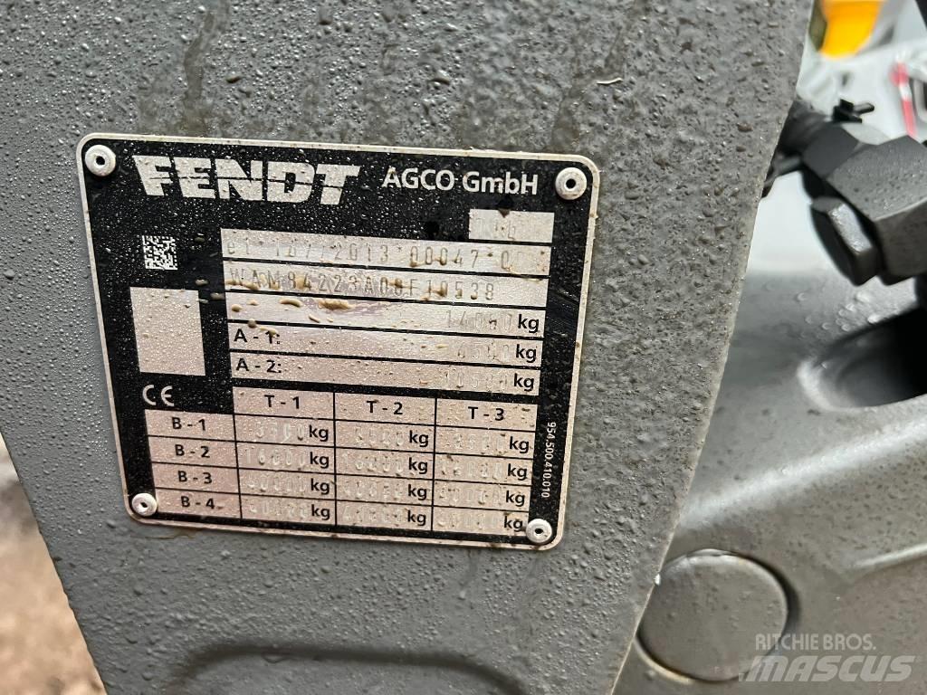 Fendt 828 Traktorit