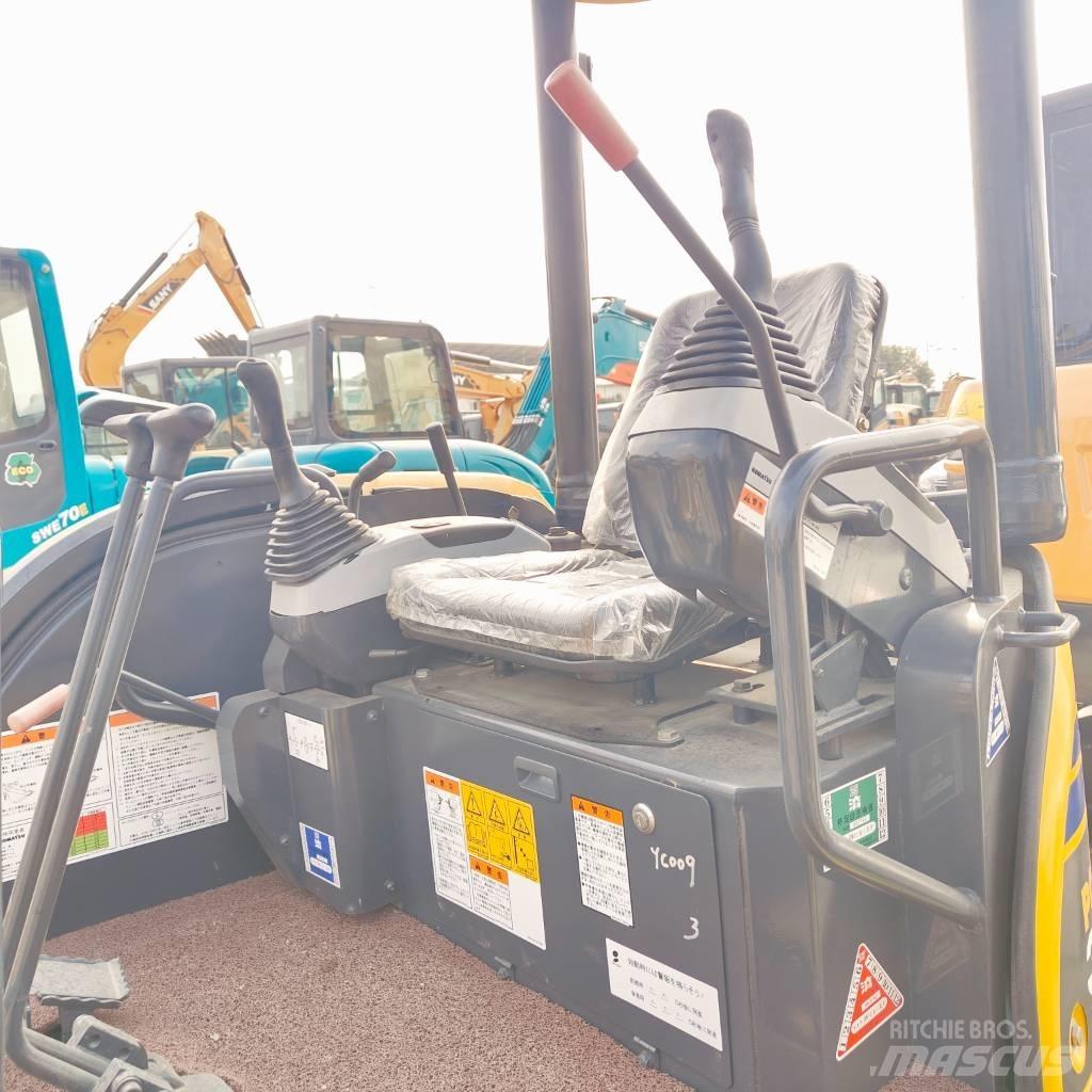 Komatsu PC30MR-3 Minikaivukoneet < 7t