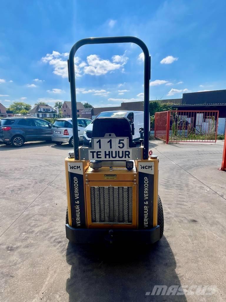 Knikmops KM 100 Pyöräkuormaajat