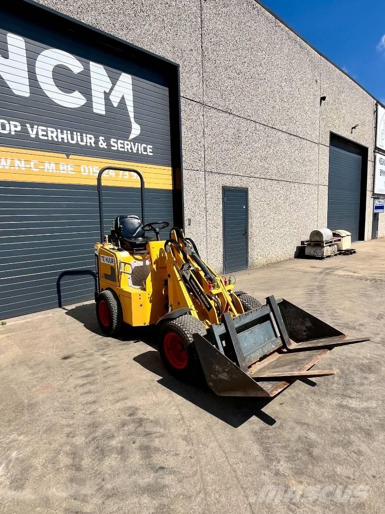 Knikmops KM 100 Pyöräkuormaajat