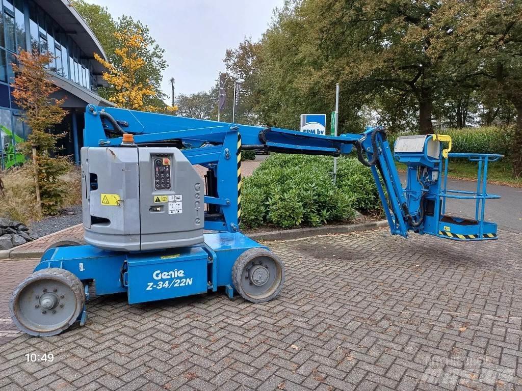 Genie Z34/22N Kuukulkijat