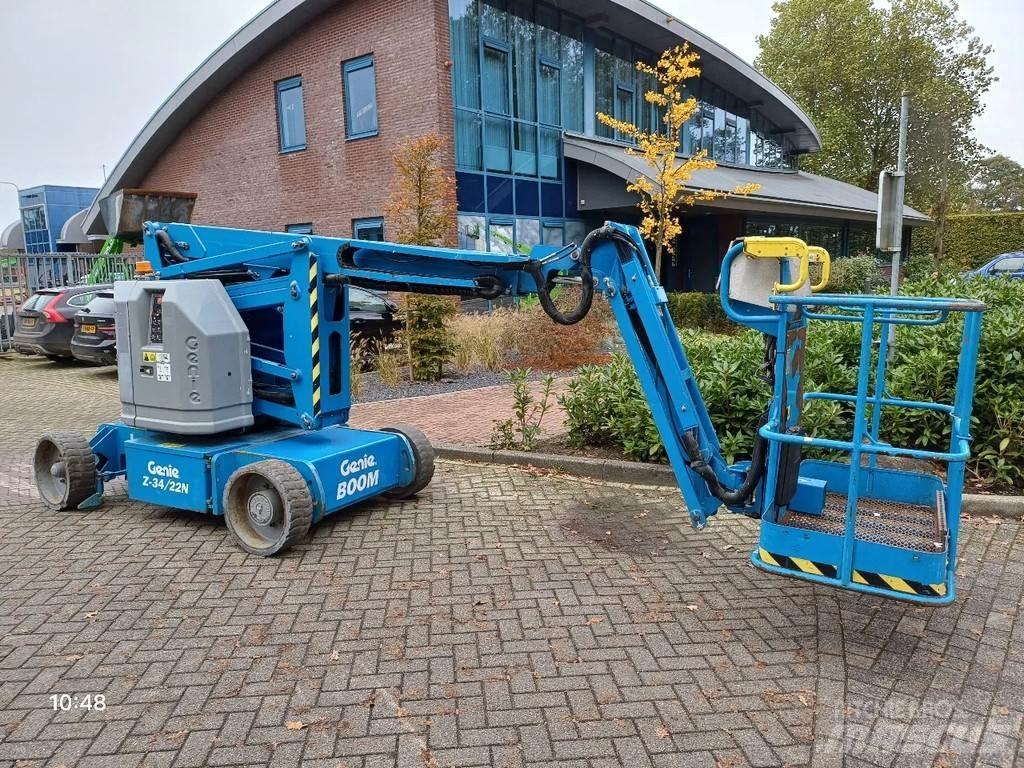 Genie Z34/22N Kuukulkijat