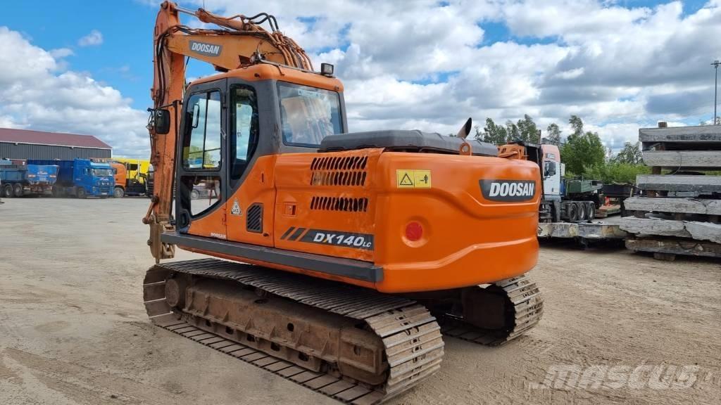 Doosan DX 140 LC-3 Telakaivukoneet