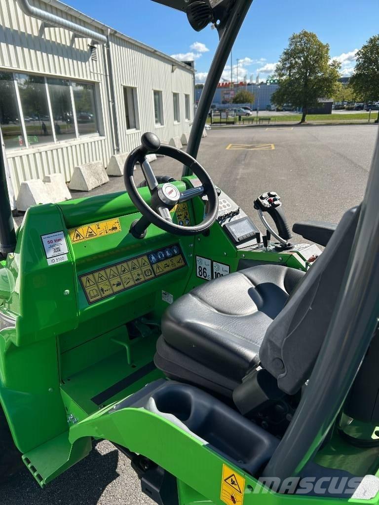 Avant 755 Liukuohjatut kuormaajat