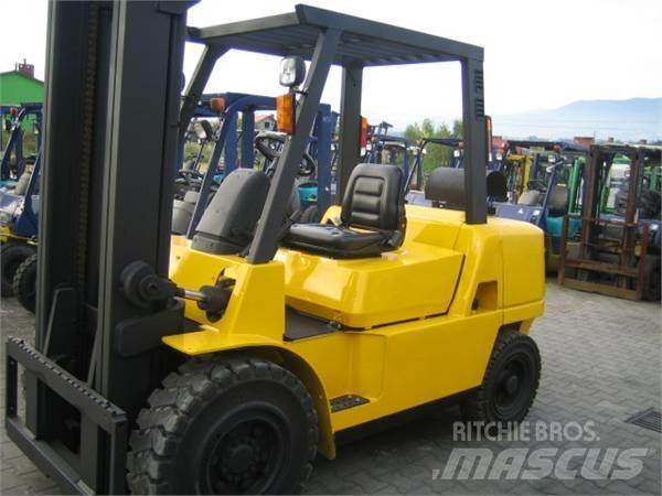CAT DP50K Lavansiirtotrukit