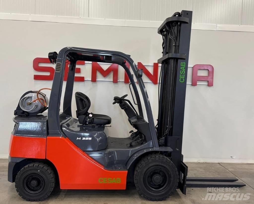 Cesab 10493 M325G Nestekaasutrukit