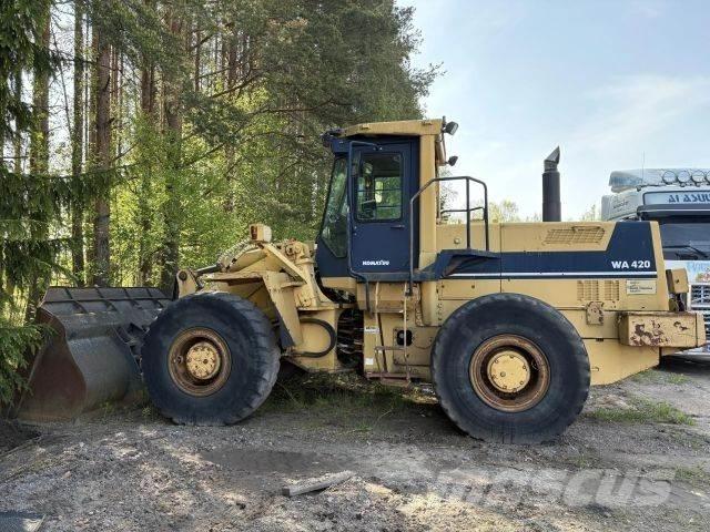 Komatsu WA420-1 Pyöräkuormaajat