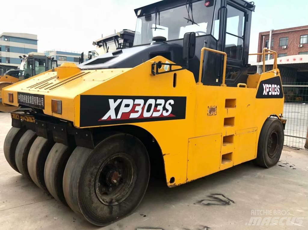 XCMG XP303 Kumipyöräjyrät