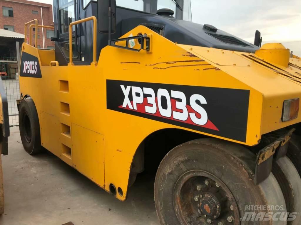 XCMG XP303 Kumipyöräjyrät