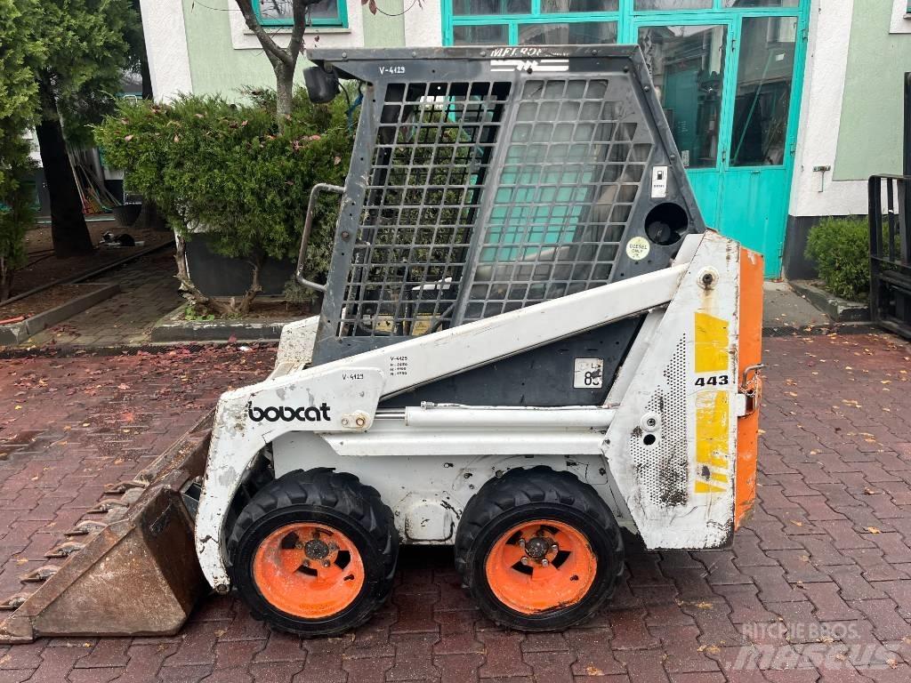 Bobcat 443    V-4129 Kurottajat