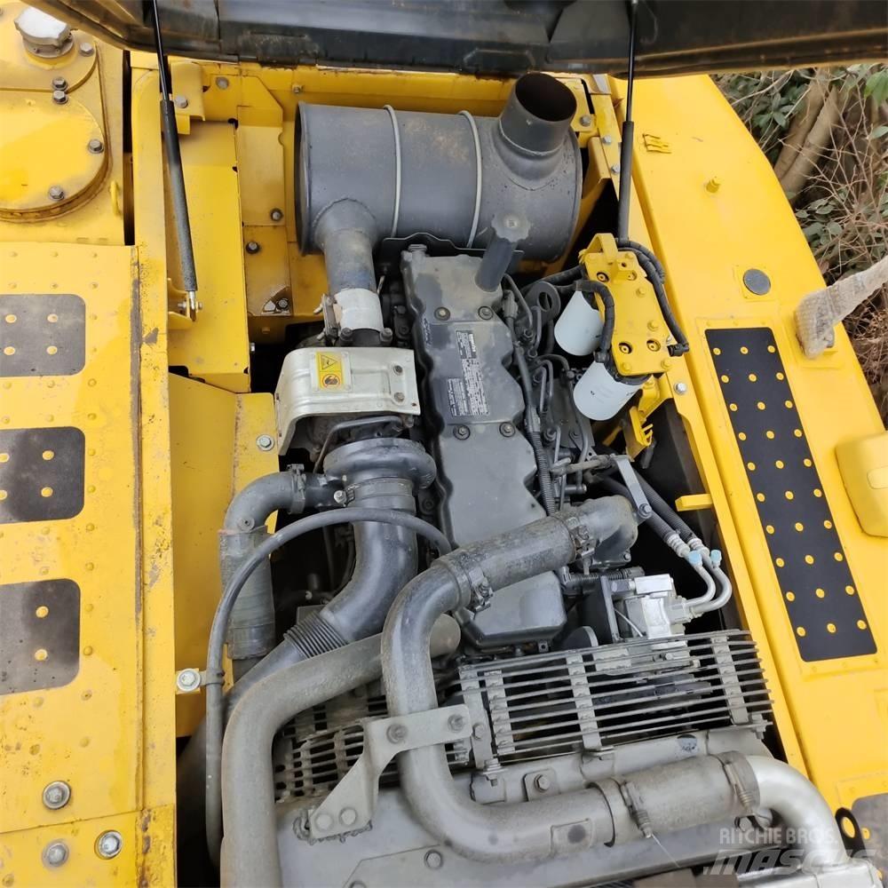 Komatsu PC 210 LC Telakaivukoneet