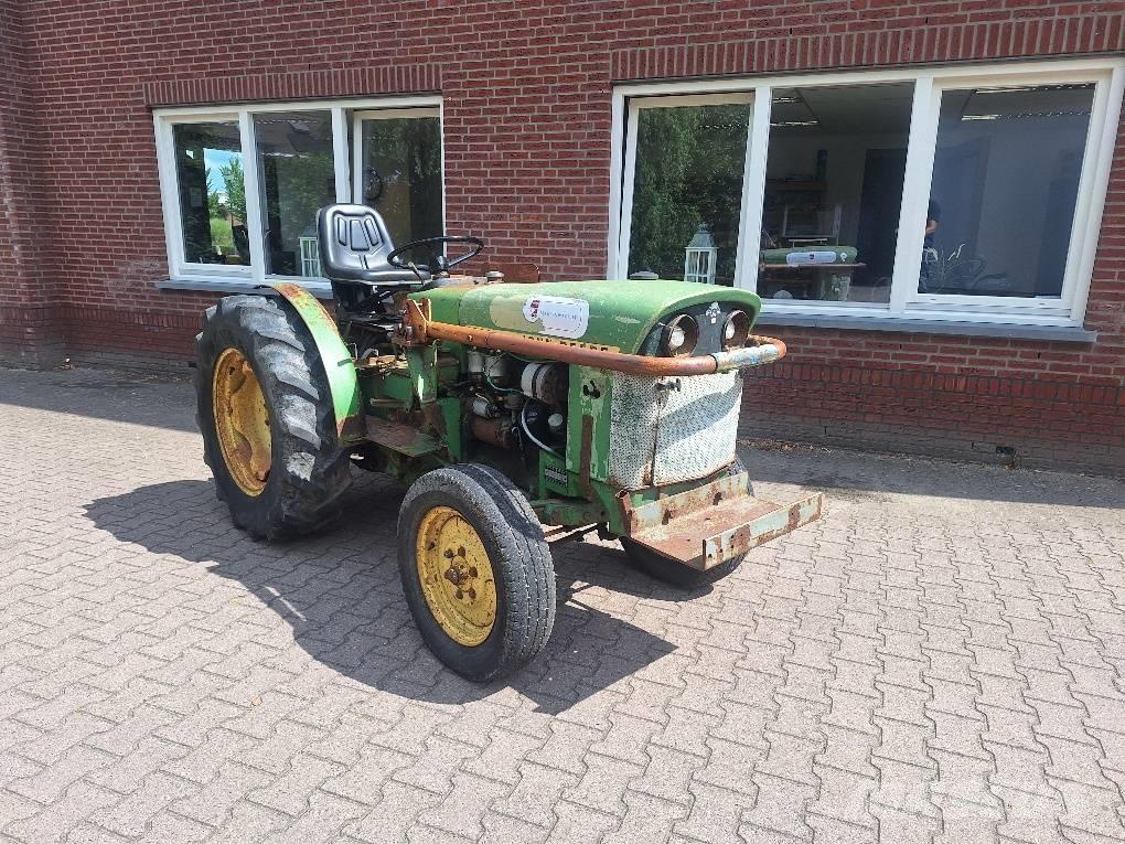 John Deere 1020 Traktorit