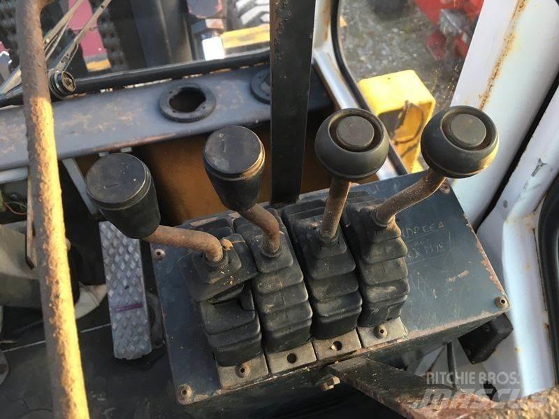 Kalmar DC15-1200 Dieseltrukit