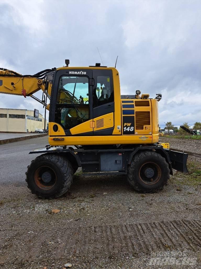 Komatsu PW148-11 Pyöräkaivukoneet