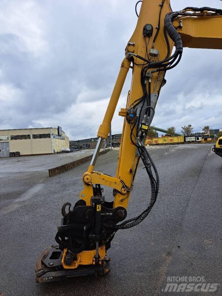 Komatsu PW148-11 Pyöräkaivukoneet