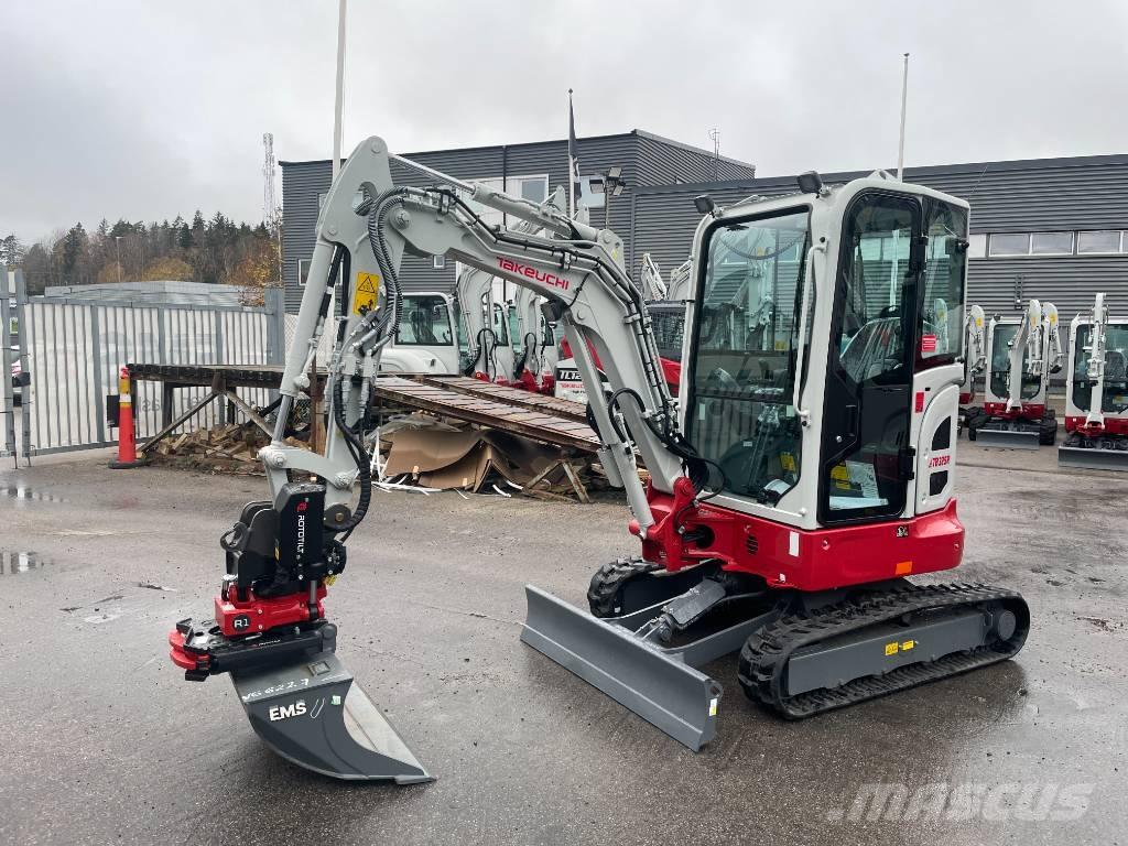 Takeuchi TB 325 R Minikaivukoneet < 7t