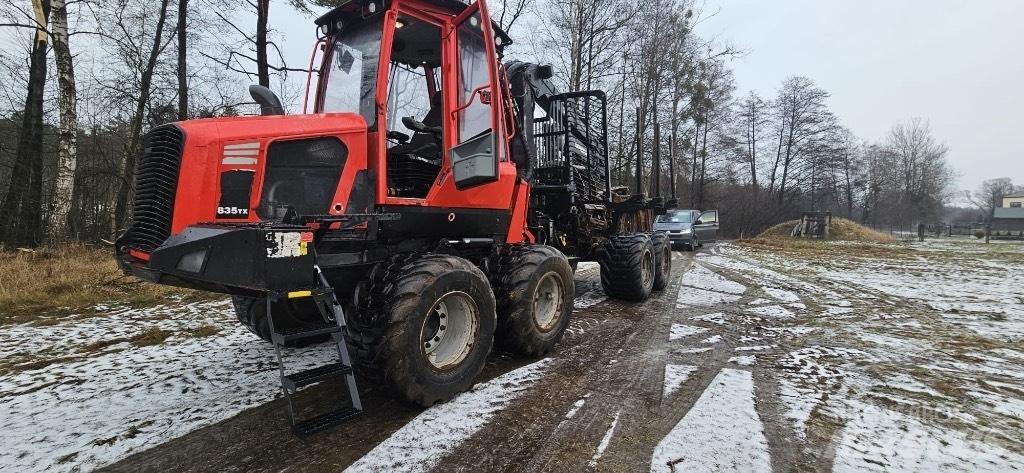Komatsu 835 Kuormatraktorit