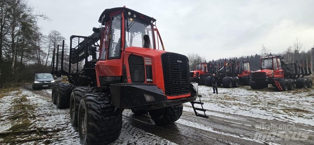 Komatsu 835 Kuormatraktorit