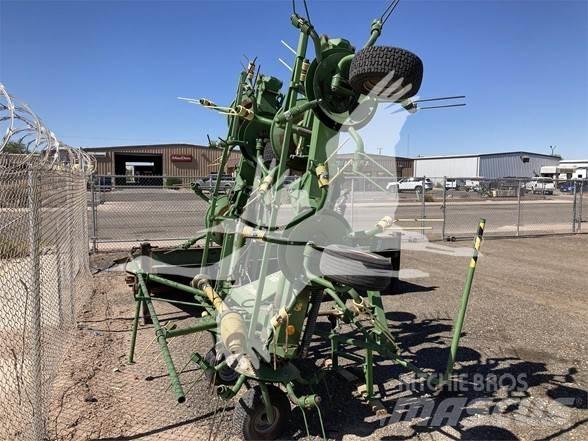Krone KW7.92/8 Pöyhimet ja haravat